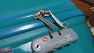 How to EASILY change your VOYAGER LUGGAGE CODELOCK ☝️✔👍 [upl. by Devy102]