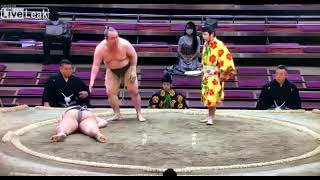 Sumo Wrestler dies during competition [upl. by Niroht]