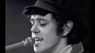 Catch the Wind  Donovan  1965 live [upl. by Derrej]