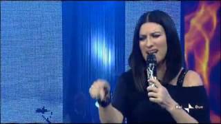 Laura Pausini Strani Amori Live Due [upl. by Daune120]