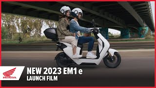 2023 EM1 e Electric Scooter [upl. by Ahtilat]