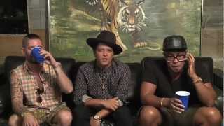 Bruno Mars  Locked Out Of Heaven Single Premiere Chat amp Google Hangout Official Video [upl. by Yacov]