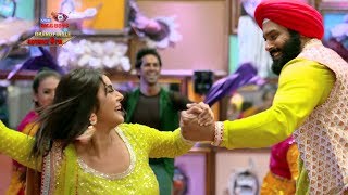 Bigg Boss 13 Shehnaaz Gill And Siddharth Shukla Break Into Bhangra Dance For The Finale [upl. by Nolava228]