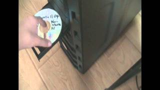 Tutorial Installing Ubuntu 1104 with a Live CD [upl. by Starbuck201]